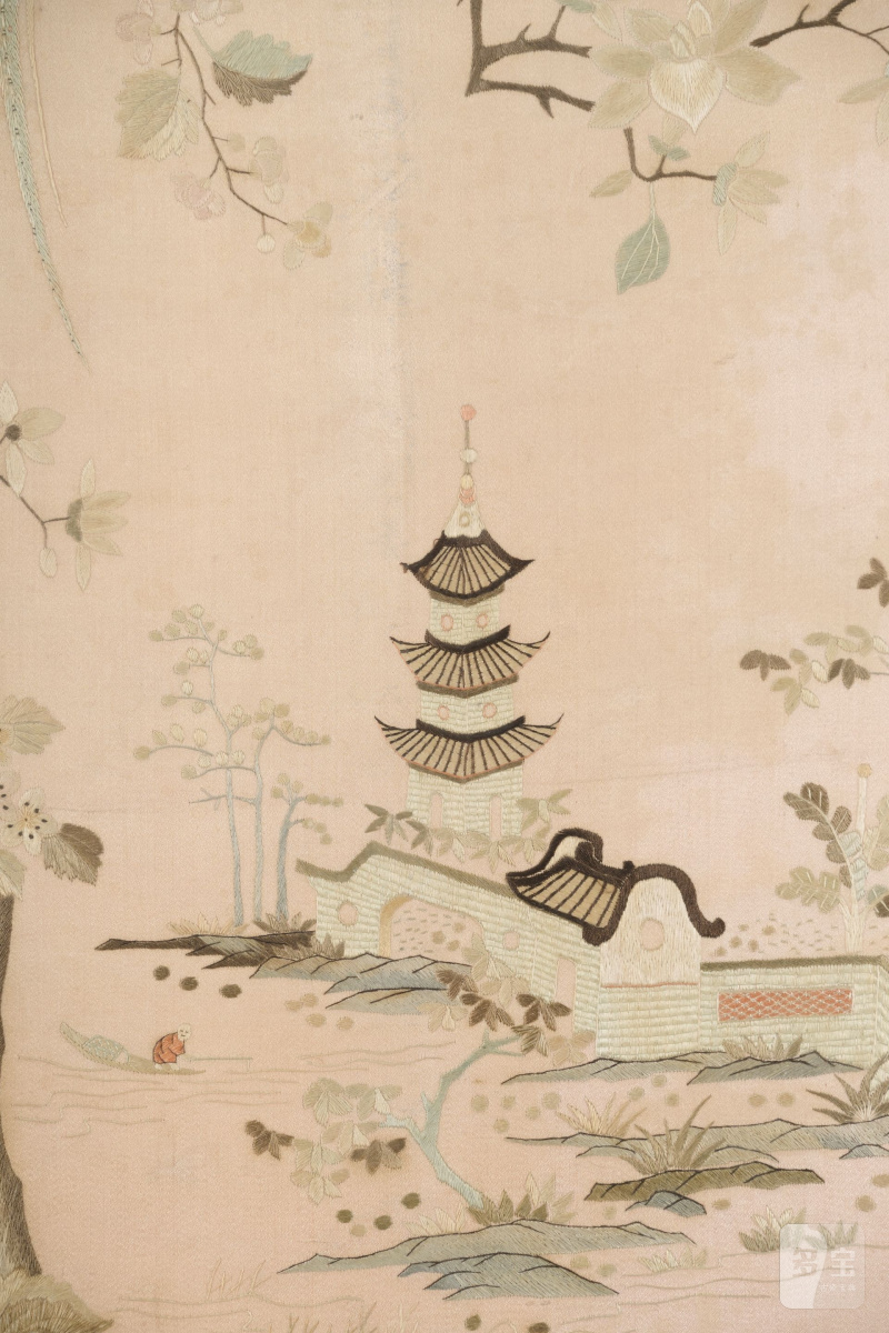 清晚期 木雕緞綉鳥獸圖嵌粉彩山水人物花卉圖瓷板十扇屏風 | PARAVENT À DIX FEUILLES EN BOIS ET PANNEAUX EN SOIE BRODÉE - 图16
